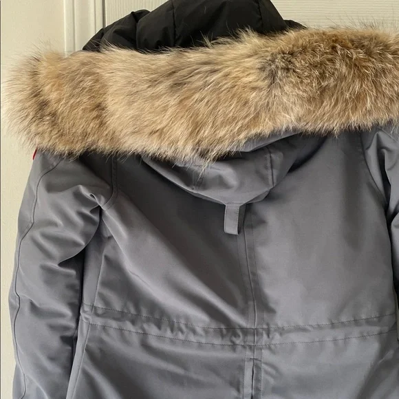 Canada Goose women’s parka size XS